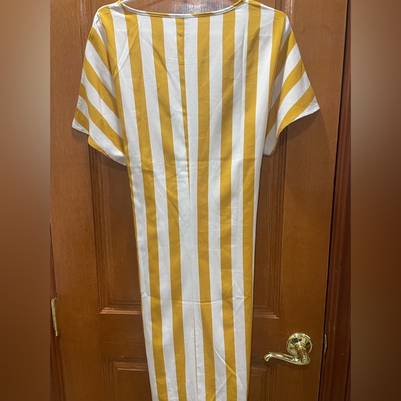 Emery Rose Yellow Dress Size Large - Picture 2 of 3